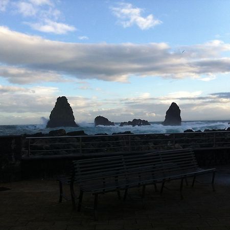 B&B Ciclopi Aci Castello Luaran gambar