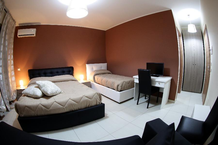 B&B Ciclopi Aci Castello Luaran gambar