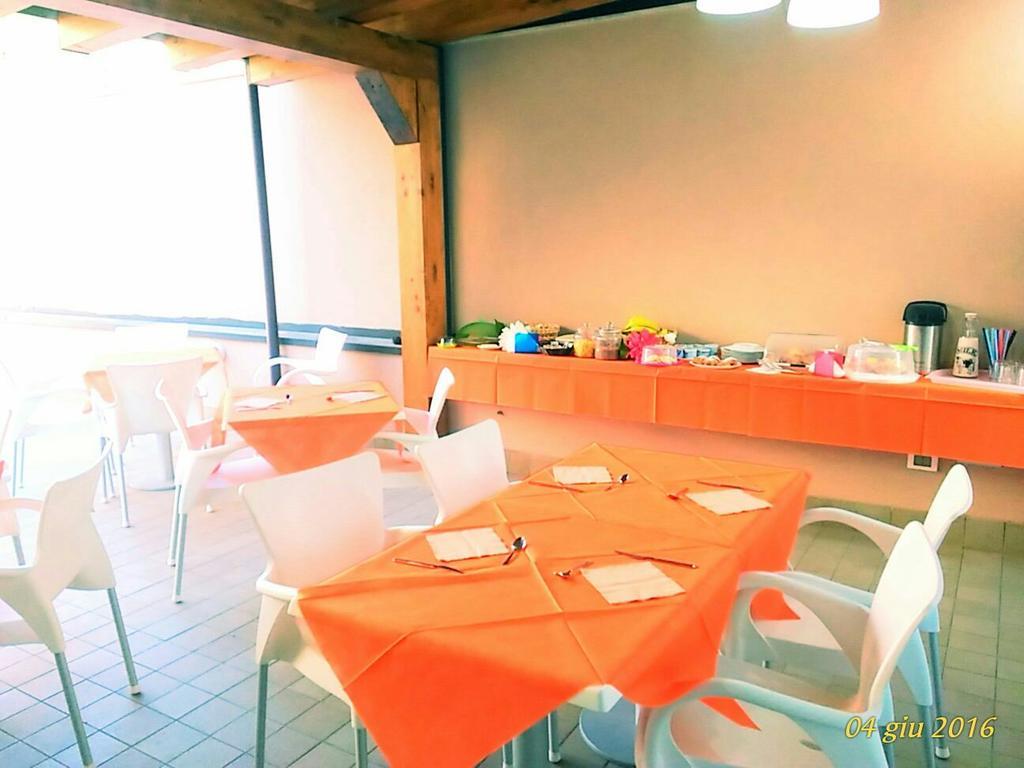 B&B Ciclopi Aci Castello Luaran gambar