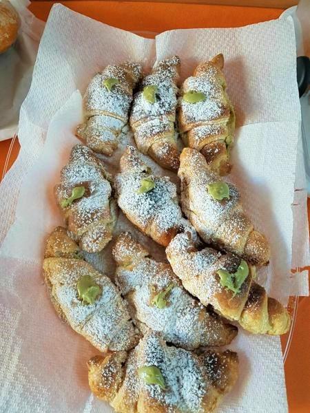 B&B Ciclopi Aci Castello Luaran gambar